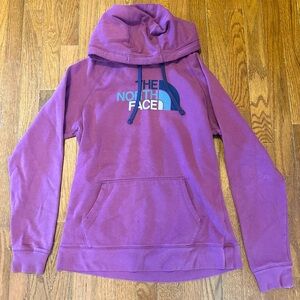 Women’s‎ Northface sweatshirt